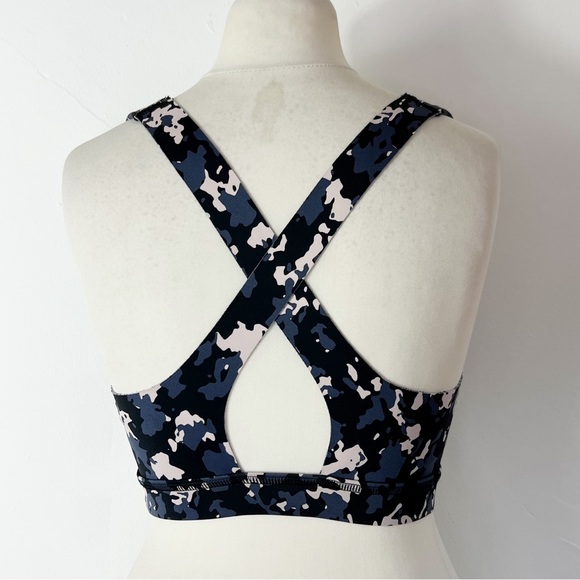 Sweaty Betty Blue Circuit Camo Sports Bra X-Back Size M Gym Yoga - Picture 6 of 9